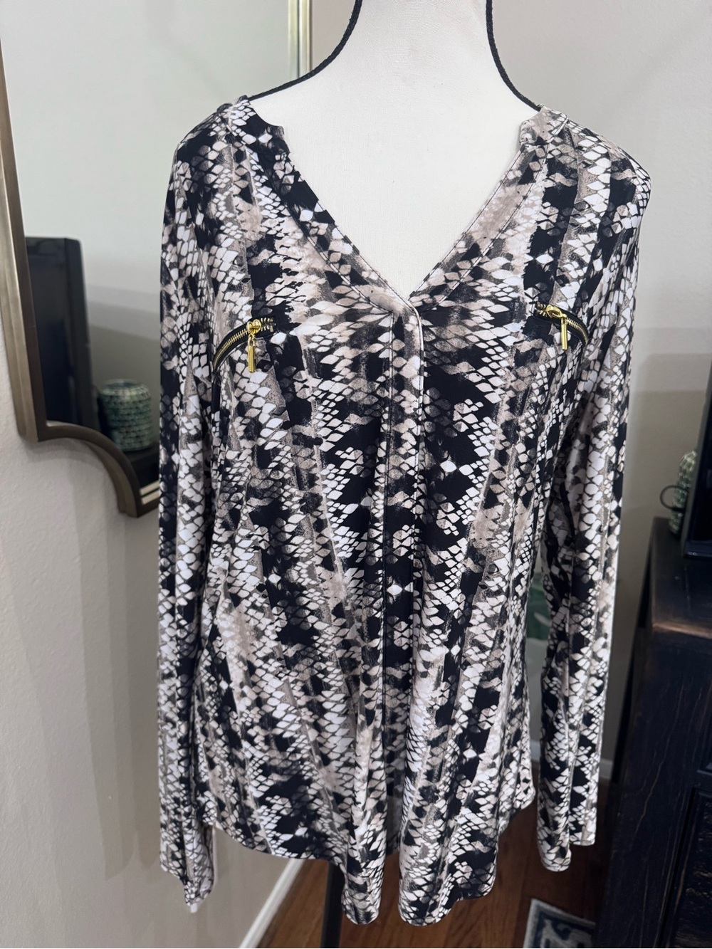 INC International Concepts Snakeskin Print Zip Pocket Tunic Top L